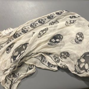 Alexander McQueen scarf